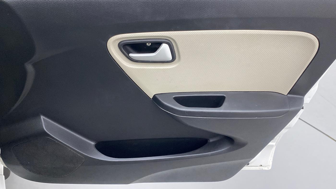 2021 Maruti Alto LXI, Petrol, Manual, 5,777 km, Driver Side Door Panels Control