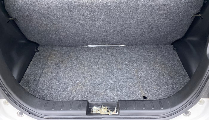 2021 Maruti Alto LXI, Petrol, Manual, 5,777 km, Boot Inside