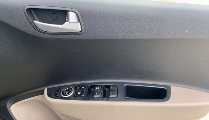 2018 Hyundai Grand i10 SPORTZ AT 1.2 KAPPA VTVT, Petrol, Automatic, 22,725 km, Driver Side Door Panels Control