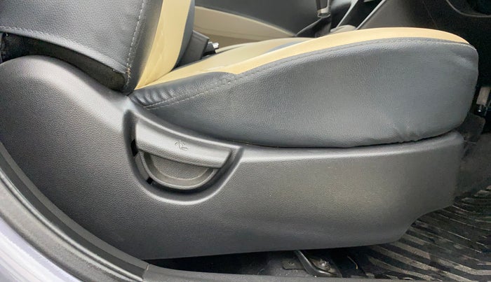 2018 Hyundai Grand i10 SPORTZ AT 1.2 KAPPA VTVT, Petrol, Automatic, 22,725 km, Driver Side Adjustment Panel