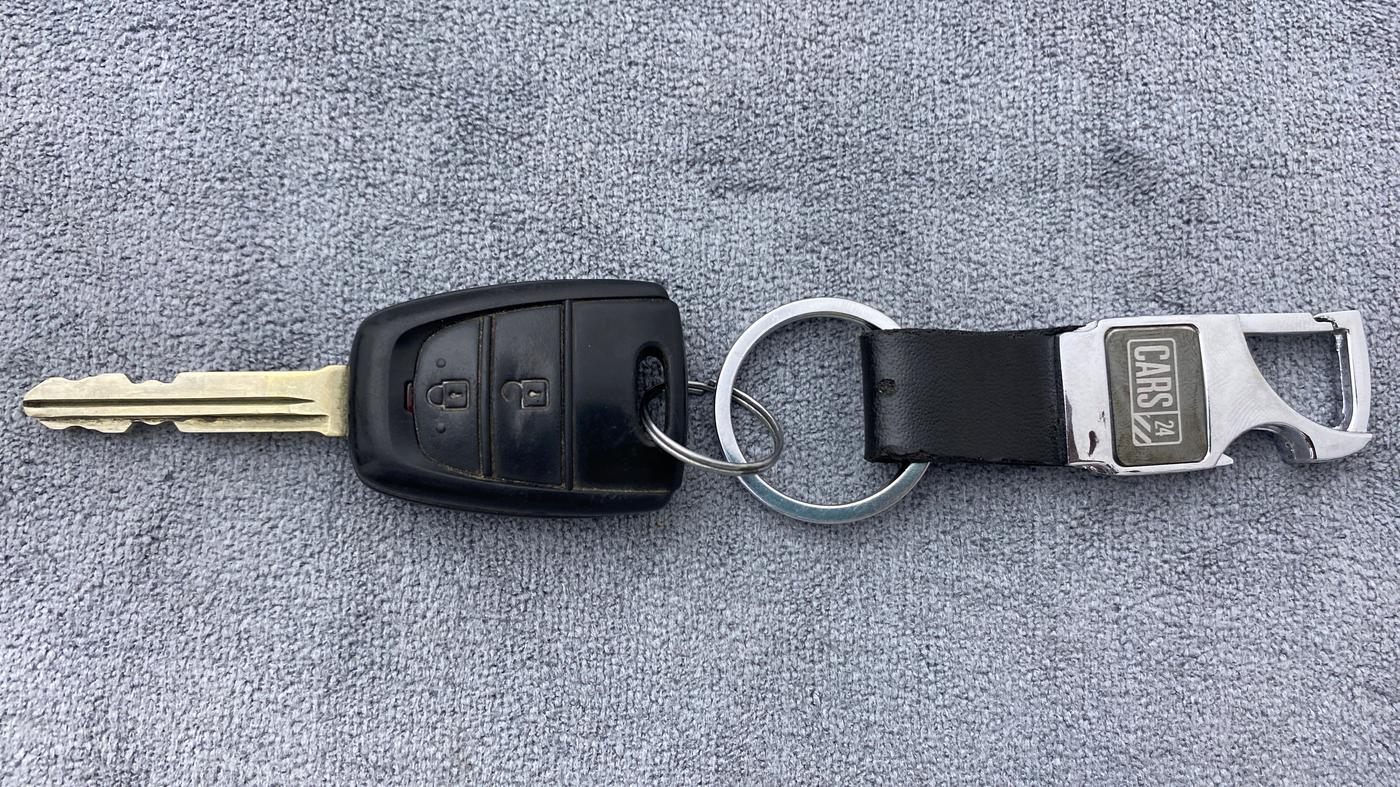 2019 Hyundai Xcent S 1.2, Petrol, Manual, 16,146 km, Key Close Up