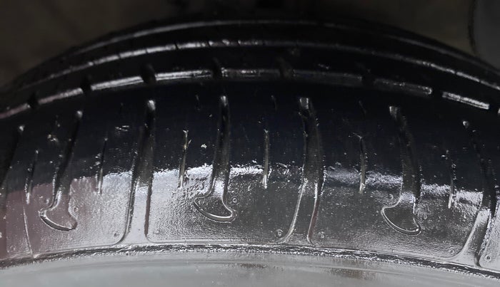2019 Hyundai Xcent S 1.2, Petrol, Manual, 16,146 km, Right Front Tyre Tread