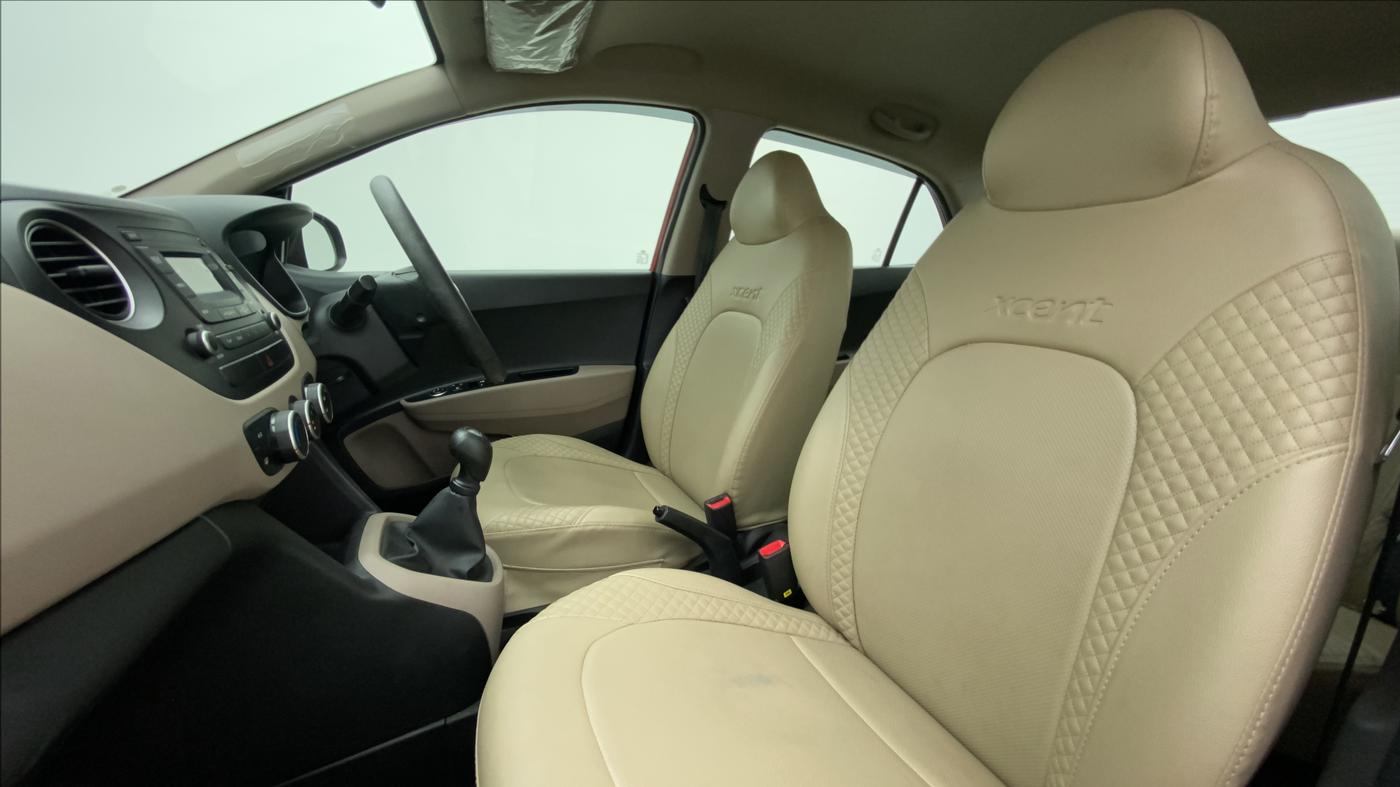 2019 Hyundai Xcent S 1.2, Petrol, Manual, 16,146 km, Right Side Front Door Cabin