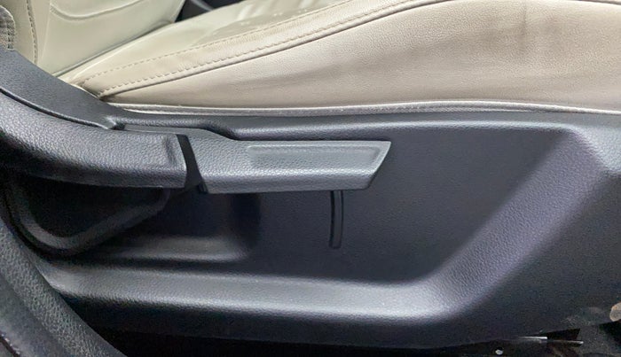 2019 KIA SELTOS HTX 1.5 PETROL, Petrol, Manual, 41,544 km, Driver Side Adjustment Panel