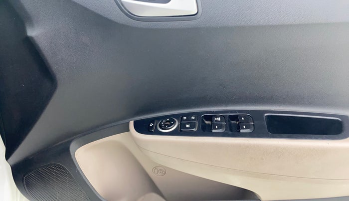 2019 Hyundai Grand i10 SPORTZ 1.2 KAPPA VTVT, Petrol, Manual, 48,753 km, Driver Side Door Panels Control