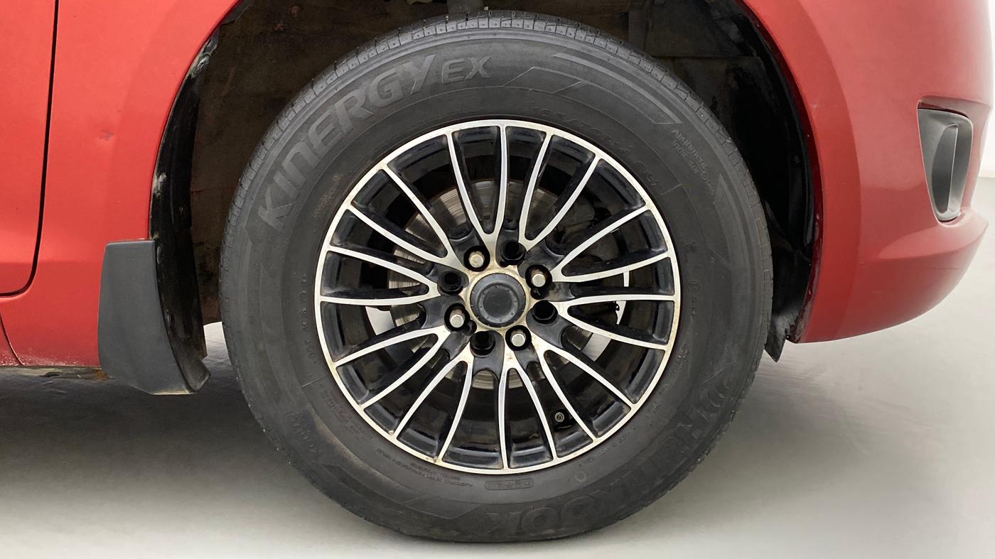 2013 Maruti Swift VDI, Diesel, Manual, 84,878 km, Right Front Wheel