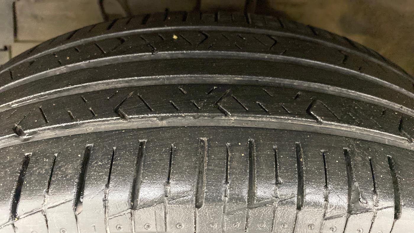 2013 Maruti Swift VDI, Diesel, Manual, 84,878 km, Left Front Tyre Tread