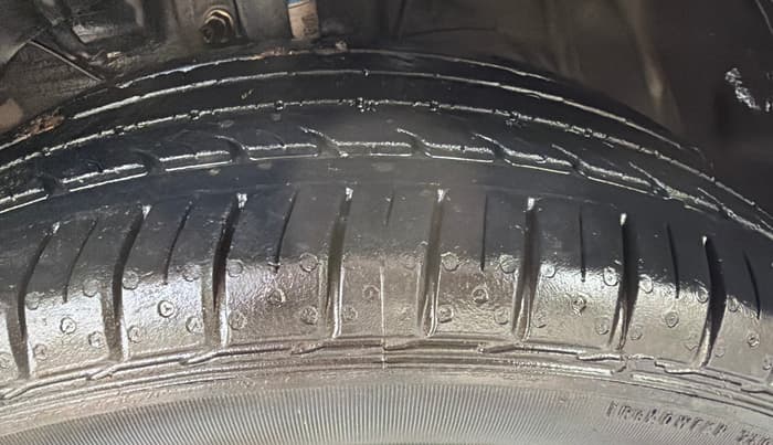2023 Maruti Baleno ZETA PETROL 1.2, Petrol, Manual, 45,410 km, Left Front Tyre Tread