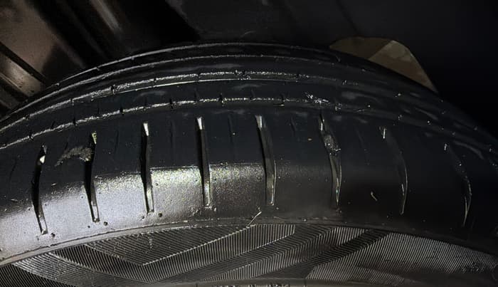 2023 Maruti Baleno ZETA PETROL 1.2, Petrol, Manual, 45,410 km, Left Rear Tyre Tread
