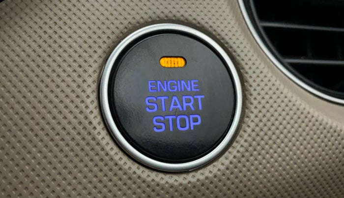 2017 Hyundai Grand i10 ASTA 1.2 KAPPA VTVT, CNG, Manual, 53,031 km, Keyless Start/ Stop Button