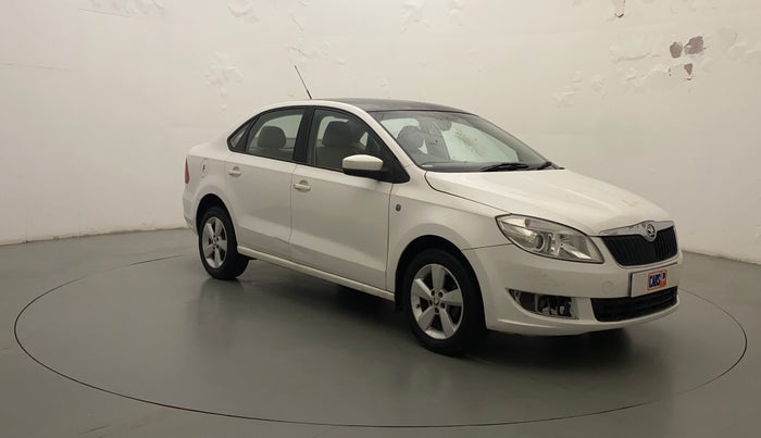 2015 Skoda Rapid ELEGANCE 1.6 MPI MT, Petrol, Manual, 63,084 km, Right Front Diagonal