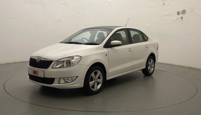 2015 Skoda Rapid ELEGANCE 1.6 MPI MT, Petrol, Manual, 63,084 km, Left Front Diagonal