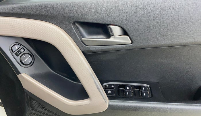 2016 Hyundai Creta SX PLUS AT 1.6 PETROL, Petrol, Automatic, 81,348 km, Driver Side Door Panels Control