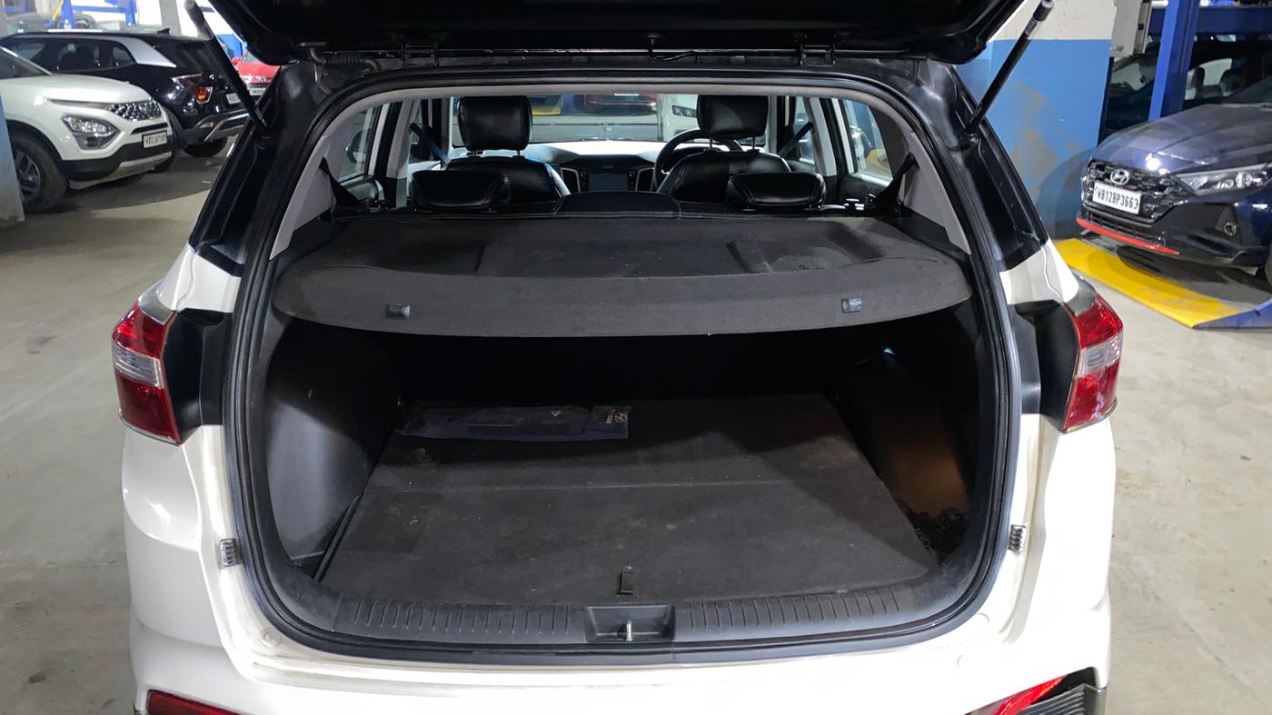 2017 Hyundai Creta SX PLUS 1.6 PETROL, Petrol, Manual, 93,530 km, Boot Inside