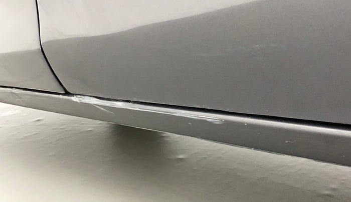 2017 Maruti Alto K10 VXI, Petrol, Manual, 70,215 km, Left running board - Minor scratches