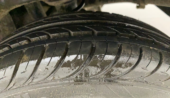 2017 Maruti Alto K10 VXI, Petrol, Manual, 70,215 km, Left Rear Tyre Tread
