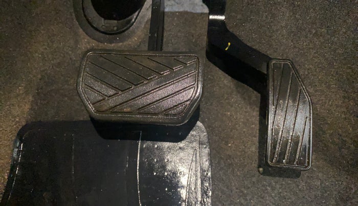 2016 Maruti Wagon R 1.0 VXI AMT, Petrol, Automatic, 14,465 km, Pedals