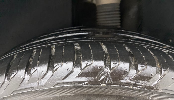 2018 Hyundai Tucson GLS 2WD AT PETROL, Petrol, Automatic, 62,523 km, Left Rear Tyre Tread