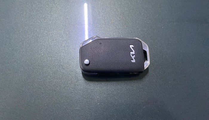 2023 KIA SELTOS  HTK 1.5 PETROL MT, Petrol, Manual, 15,174 km, Key Close Up