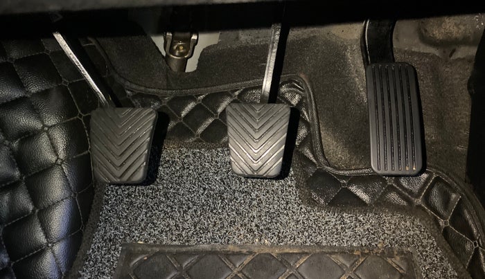 2023 KIA SELTOS  HTK 1.5 PETROL MT, Petrol, Manual, 15,174 km, Pedals