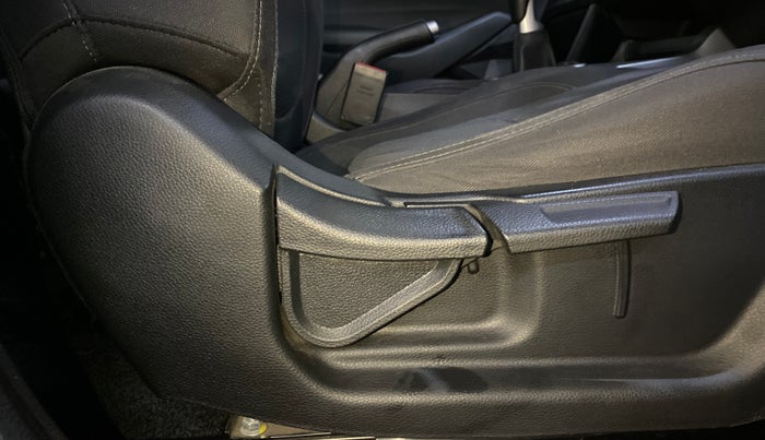 2023 KIA SELTOS  HTK 1.5 PETROL MT, Petrol, Manual, 15,174 km, Driver Side Adjustment Panel