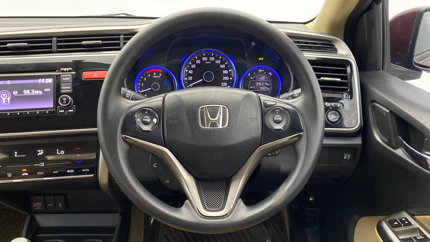 2014 Honda City V MT DIESEL, Diesel, Manual, 96,314 km, Steering Wheel Close Up