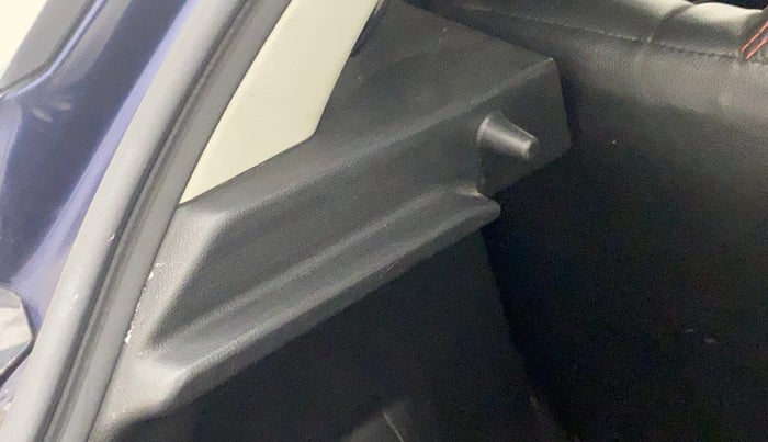 2020 Maruti Swift LXI, Petrol, Manual, 12,837 km, Dicky (Boot door) - Parcel tray missing
