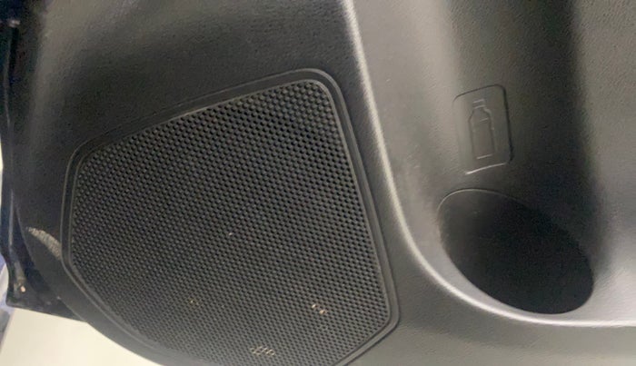 2020 Maruti Swift LXI, Petrol, Manual, 12,837 km, Infotainment system - Rear speakers missing / not working
