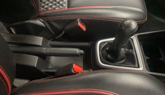 2020 Maruti Swift LXI, Petrol, Manual, 12,837 km, Gear Lever