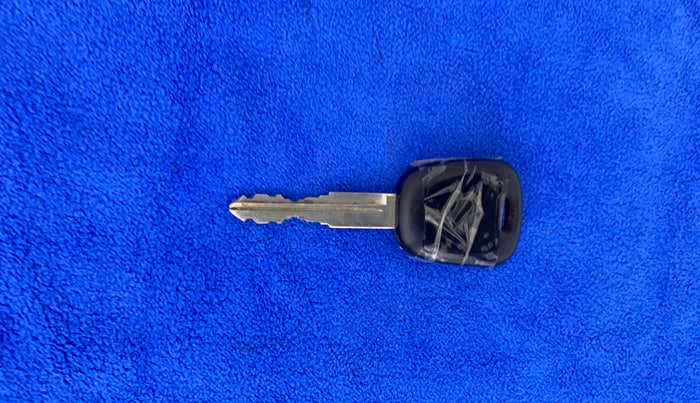 2020 Maruti Swift LXI, Petrol, Manual, 12,837 km, Key Close Up