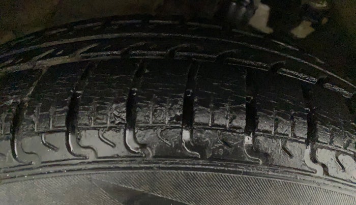 2010 Maruti Swift VDI, Diesel, Manual, 41,170 km, Right Rear Tyre Tread