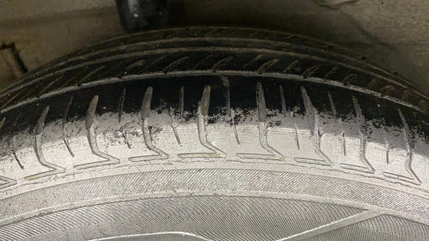 2016 Maruti Celerio ZXI AMT, Petrol, Automatic, 22,761 km, Right Rear Tyre Tread