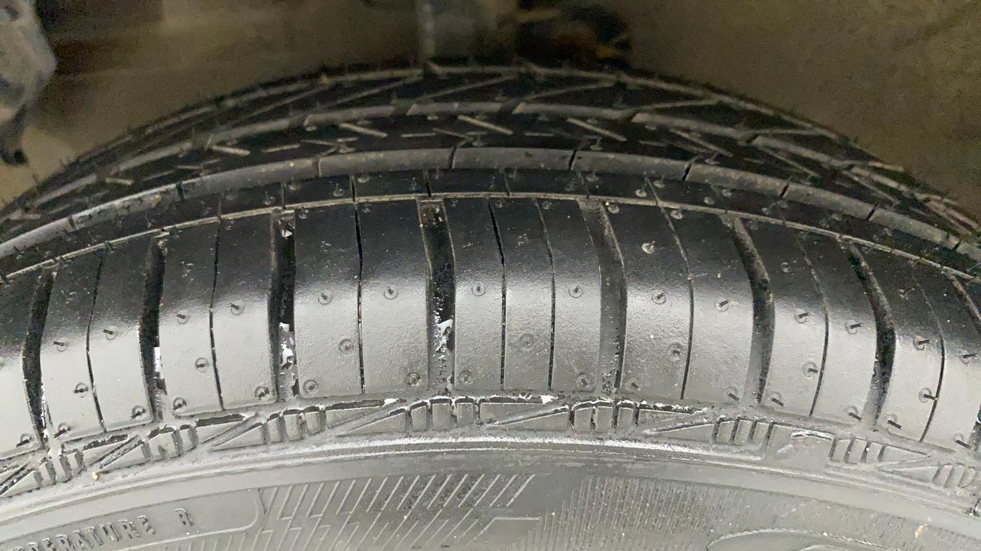 2016 Maruti Celerio ZXI AMT, Petrol, Automatic, 22,761 km, Left Front Tyre Tread