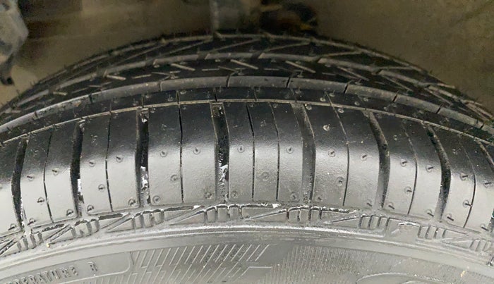 2016 Maruti Celerio ZXI AMT, Petrol, Automatic, 22,761 km, Left Front Tyre Tread