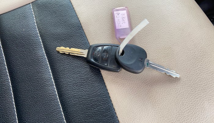 2019 Hyundai NEW SANTRO SPORTZ AMT, Petrol, Automatic, 45,238 km, Key Close Up