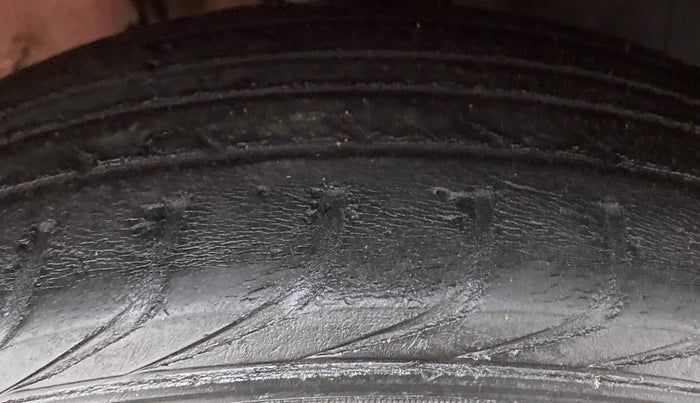 2019 Volkswagen Polo Trendline 1.0 L Petrol, Petrol, Manual, 60,455 km, Right Front Tyre Tread