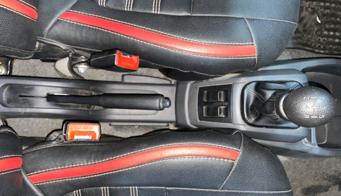 2017 Maruti Alto 800 VXI, Petrol, Manual, 38,099 km, Gear Lever