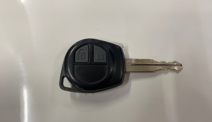 2017 Maruti Alto 800 VXI, Petrol, Manual, 38,099 km, Key Close Up