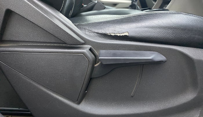 2017 Ford Ecosport 1.5 TITANIUM TI VCT, Petrol, Manual, 82,138 km, Driver Side Adjustment Panel