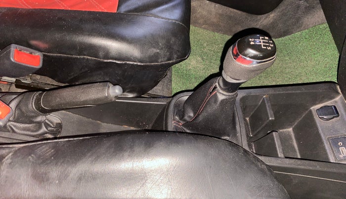 2022 Renault Kwid RXT 0.8, Petrol, Manual, 33,155 km, Gear Lever