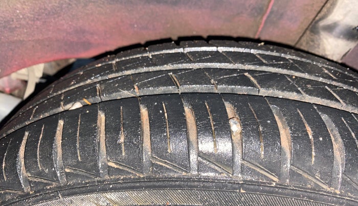 2022 Renault Kwid RXT 0.8, Petrol, Manual, 33,155 km, Left Rear Tyre Tread
