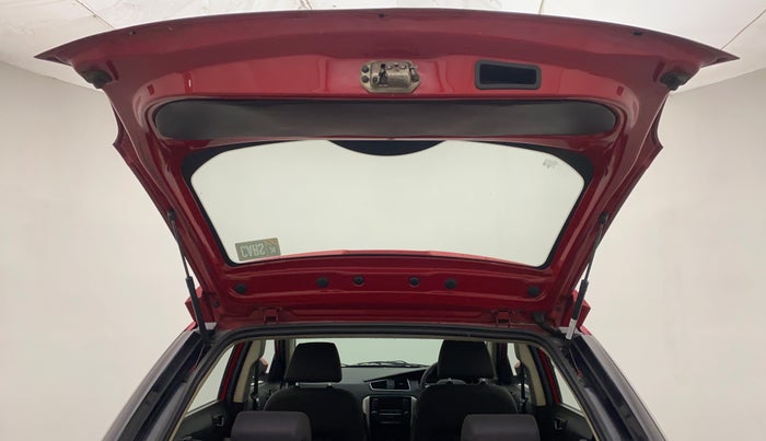 2015 Tata Bolt XMS REVOTRON, Petrol, Manual, 60,878 km, Boot Door Open
