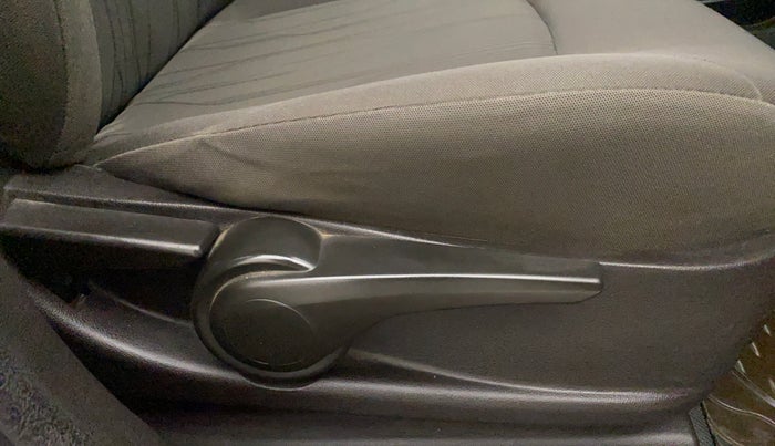 2015 Tata Bolt XMS REVOTRON, Petrol, Manual, 60,878 km, Driver Side Adjustment Panel