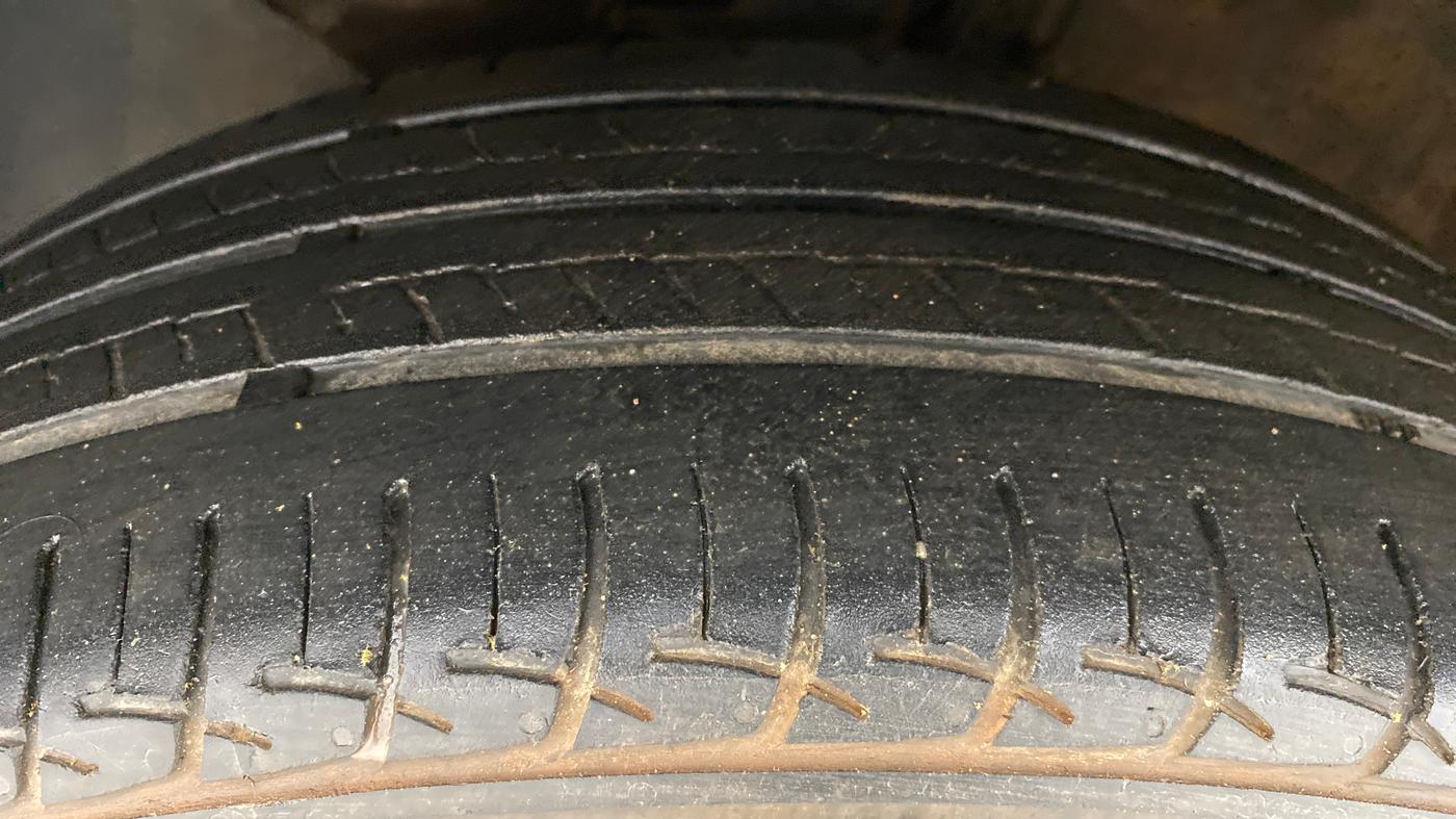 2019 Hyundai Elite i20 1.2 SPORTS PLUS VTVT, Petrol, Manual, 33,931 km, Left Front Tyre Tread