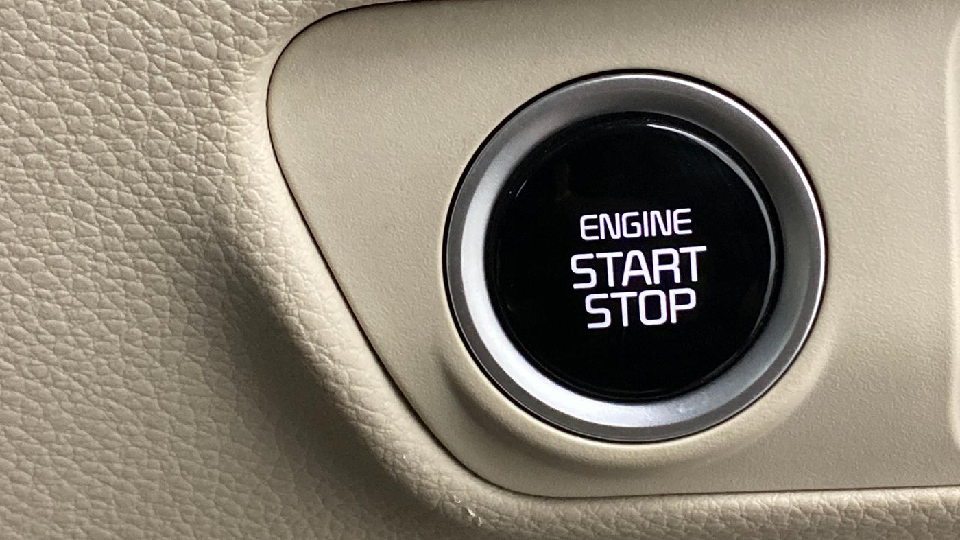 2022 KIA CARENS LUXURY PLUS 1.4G DCT 7STR, Petrol, Automatic, 9,648 km, Keyless Start/ Stop Button