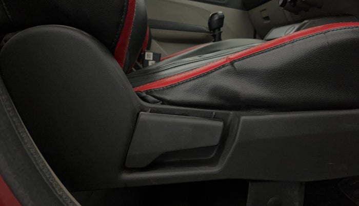 2020 Renault TRIBER RXL MT, Petrol, Manual, 59,676 km, Driver Side Adjustment Panel