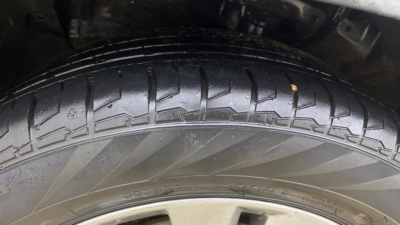 2022 KIA SELTOS HTX IVT 1.5 PETROL, Petrol, Automatic, 43,097 km, Left Front Tyre Tread