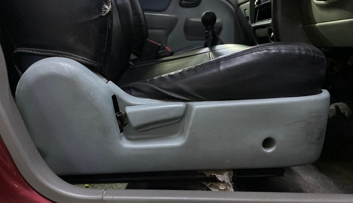 2014 Maruti Alto K10 VXI, Petrol, Manual, 58,982 km, Driver Side Adjustment Panel