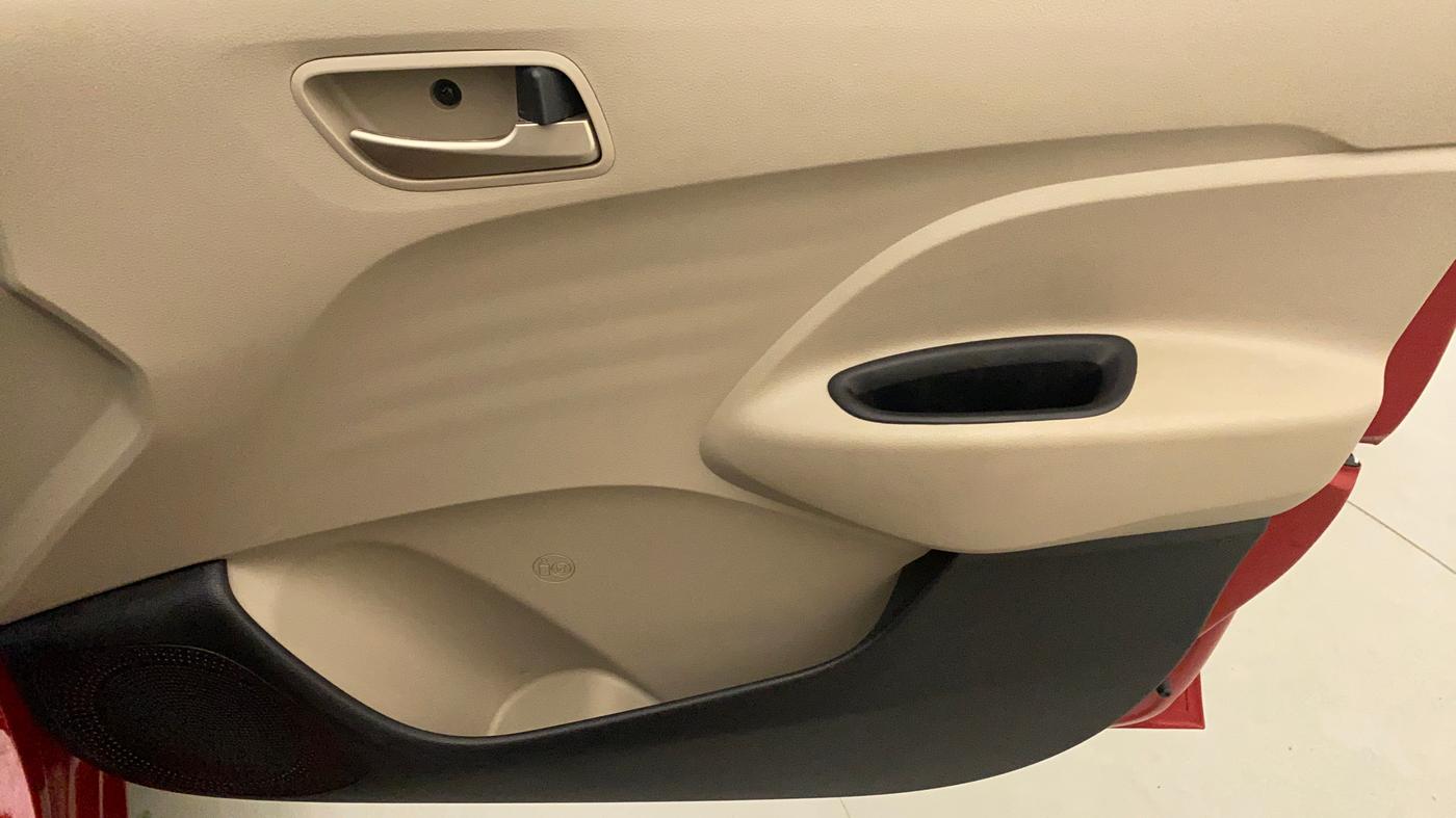 2020 Hyundai NEW SANTRO SPORTZ AMT, Petrol, Automatic, 6,883 km, Driver Side Door Panels Control