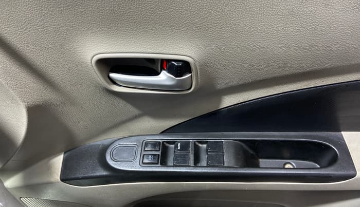 2014 Maruti Celerio VXI, Petrol, Manual, 29,639 km, Driver Side Door Panels Control